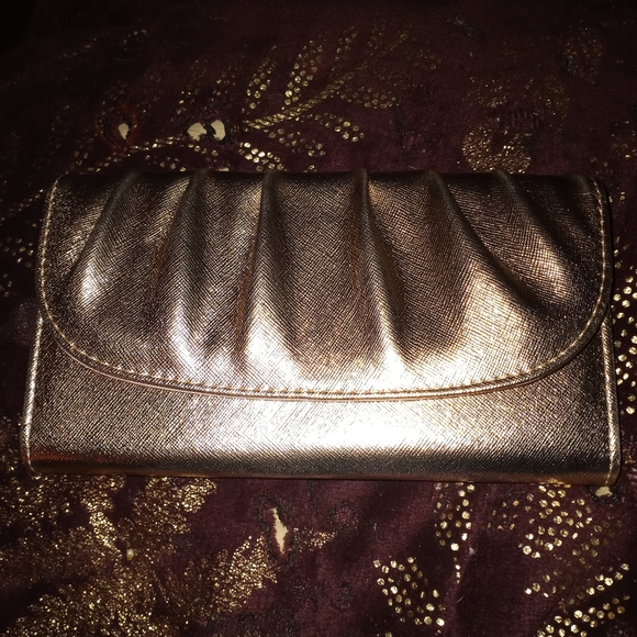 Gold wallet